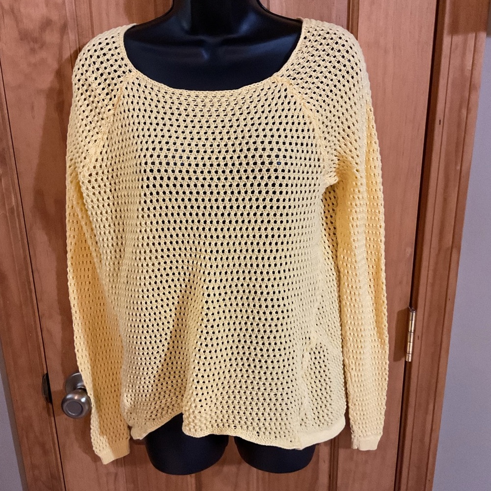 Leo and Nicole Crochet Sweater - Picture 3 of 4
